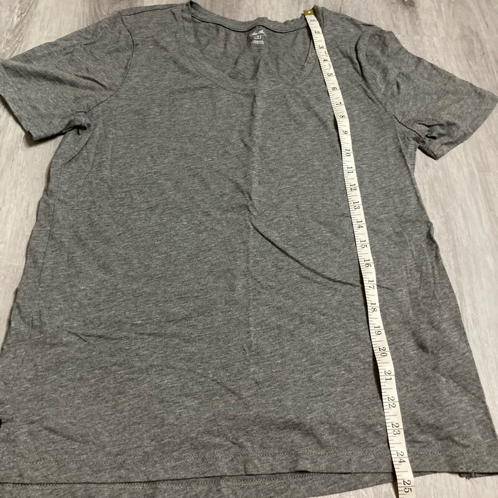 Eddie Bauer 2 Shirt Lightweight Grey and Blue Bundle Medium - Picture 8 of 13
